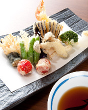 Assorted tempura