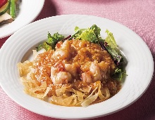 Large shrimp with chili sauce