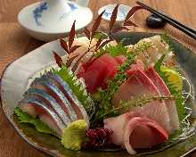 Assorted sashimi