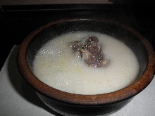 Gomtang soup