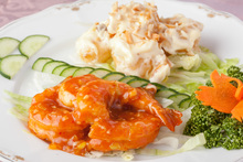 Stir-fried prawn with two sauces