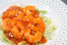 Stir-fried shrimp in chili sauce