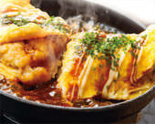 Tonpei-yaki (stir-fried cabbage and meat topped with egg)