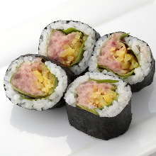 Fatty tuna and pickled radish sushi rolls