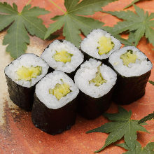 Pickled vegetable sushi rolls