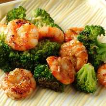 Shrimp & broccoli Sauteed with Mayonnaise