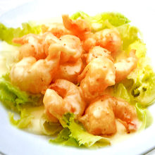 Stir-fried shrimp and broccoli with mayonnaise