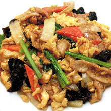 Stir-fried egg and wood ear mushrooms