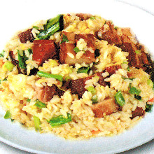 Fried rice with simmered cubed meat