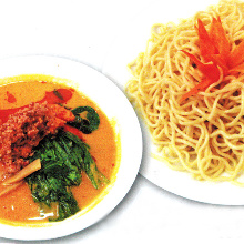 Ramen noodles with dipping dandan sauce