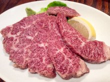 Horumon yaki (grilled offal)