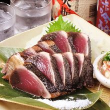 Seared skipjack tuna