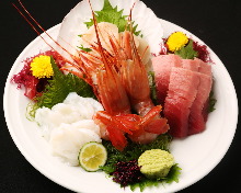 Assorted sashimi