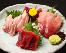 Assorted tuna sashimi