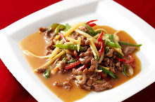 Thinly-sliced, stir-fried beef with green pepper