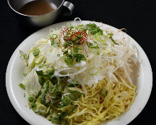 Yakisoba noodles with salt