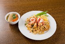 Pad thai