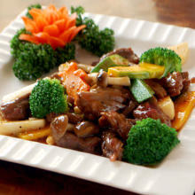 Stir-fried beef with black peppers