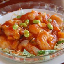 Stir-fried shrimp in chili sauce