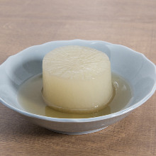 Daikon radish (a type of oden)