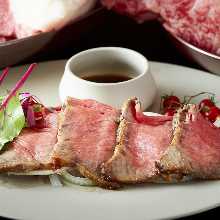 "Wagyu" Kobe beef roast beef with Awaji onion