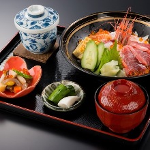 Seafood rice bowl set meal
