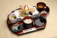 1,950 JPY Set 1,950 JPY Set