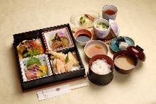 3,800 JPY Set