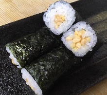 Natto sushi rolls