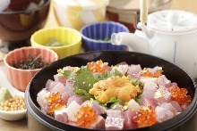 Hitsumabushi diced fresh seafood on rice (includes savory steamed custard and miso soup)