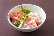 Hokuriku local specialty seafood rice bowl (topped with sweet shrimp, crab, and yellowtail)