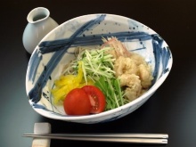 Chilled buckwheat soba noodles topped with vegetables