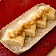 Japanese-style rolled omelet