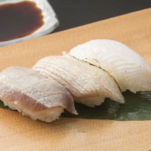 Assorted seared nigiri sushi, 3 kinds