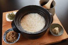 Donabe Gohan (rice in an earthen pot)