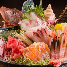 Assorted sashimi