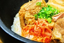 Simmered cubed meat rice bowl