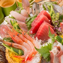 Assorted sashimi