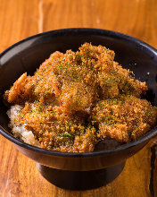 Pork cutlet rice bowl with sweet-and-salty sauce