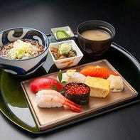 Soba noodles and five pieces of sushi