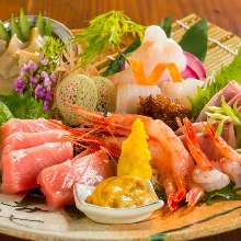 Assorted sashimi