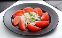 Tomato salad