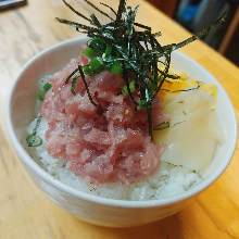 Tuna tartare rice bowl