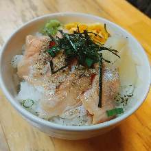 Salmon rice bowl