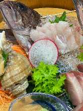 Assorted sashimi