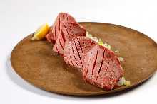 Thick-cut beef tongue "Red Cliff"