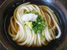 A bowl of chilled udon