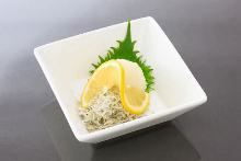 Dried baby sardines with grated daikon