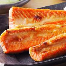 Grilled fatty salmon belly