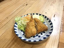 Deep-fried horse mackerel